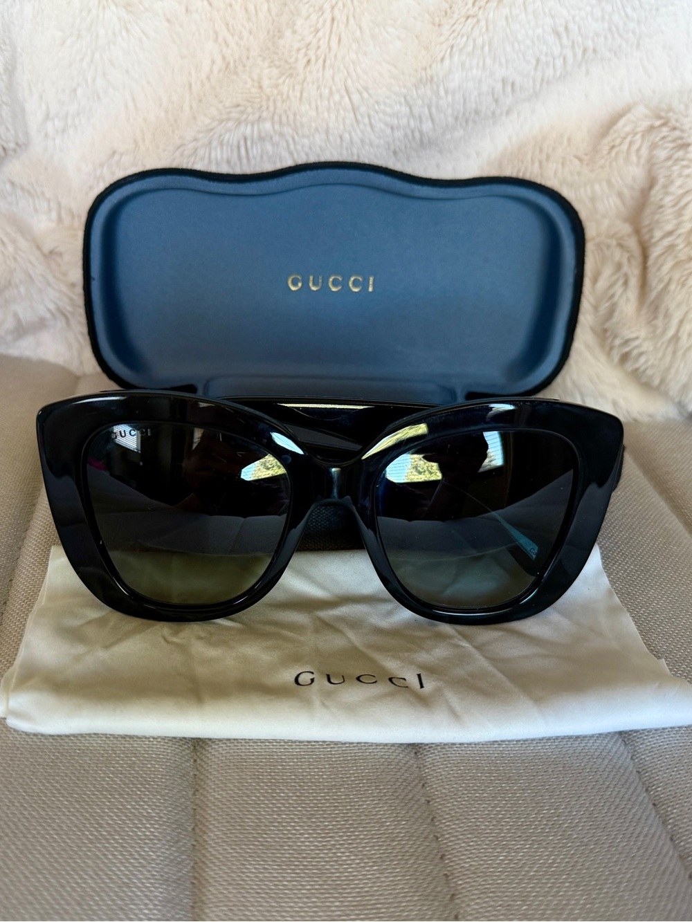 Gucci Sunglasses - black - GG0327S